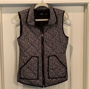 Black/White Women’s Vest